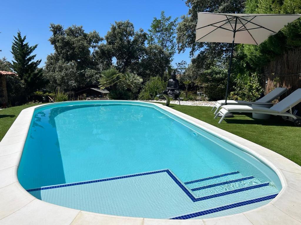 La Amapola Villa Valdemorillo Luaran gambar