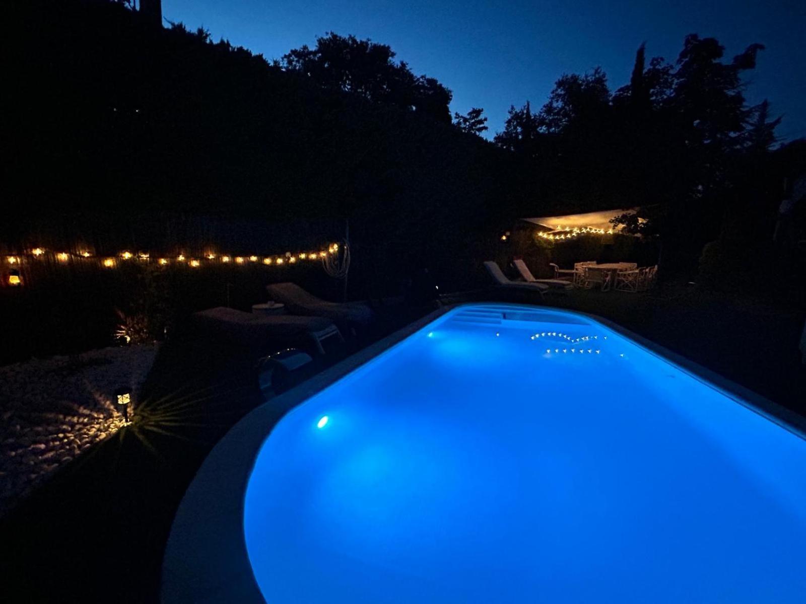 La Amapola Villa Valdemorillo Luaran gambar