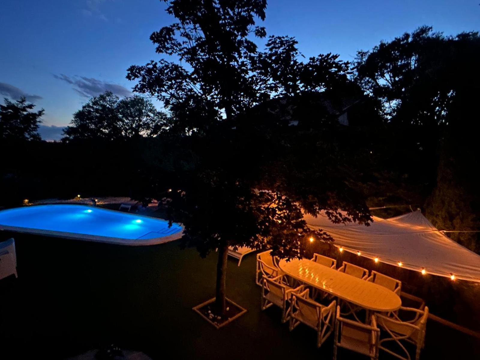 La Amapola Villa Valdemorillo Luaran gambar